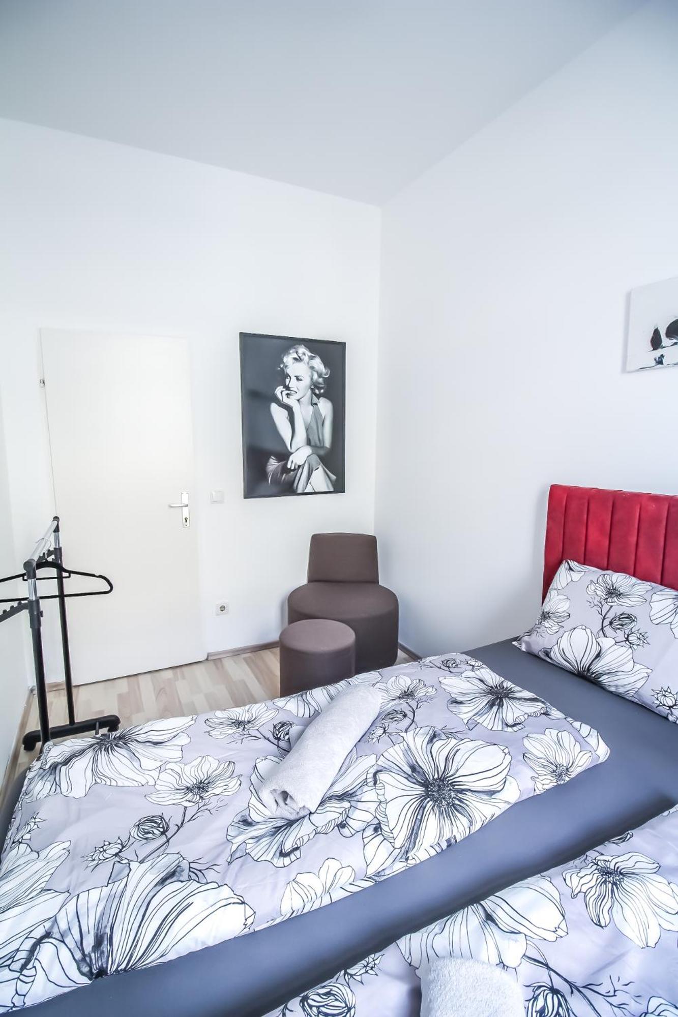 H Superior Triple Room Pr Wenen Buitenkant foto